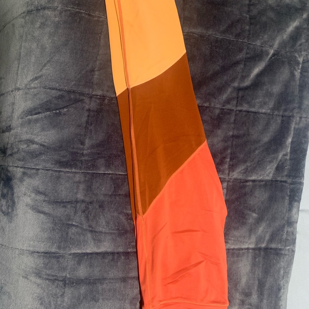 GAP colorblock leggings